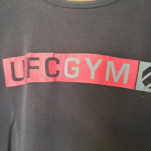 UFC Gym Long Sleeve Shirt Training Gear Men's Large Black Red Print Pre-owned - Picture 12 of 12